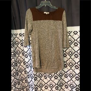 Maternity shirt size Large